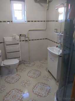 Prenájom izeb v Ružomberku - Rodinný dom - 2