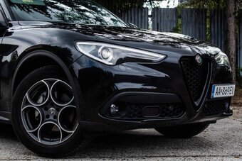 Alfa Romeo Stelvio Q4 - 2