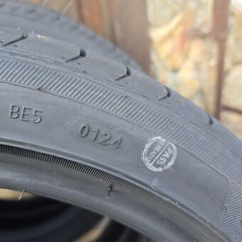 215/45 R17 nove letne - 2