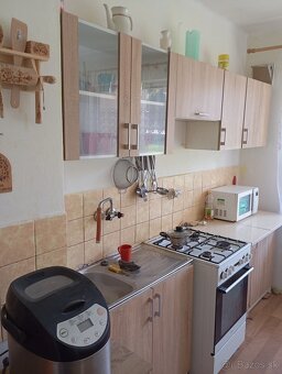 Nové Zámky /Dulovce/ - 3 izbový byt so záhradkou na predaj - 2