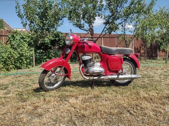 ČZ 250 - 2
