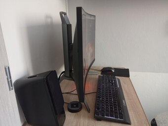 Herny monitor AOC AGO AG27QCX 2K - 2
