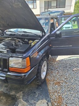 Jeep Grand Cherokee - 2