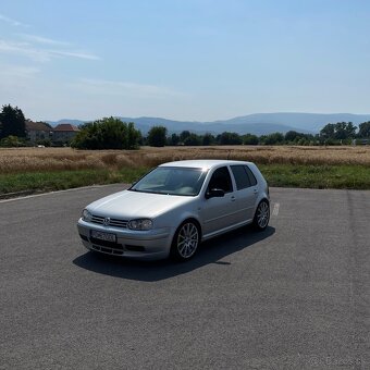 VW GOLF 4 - 2