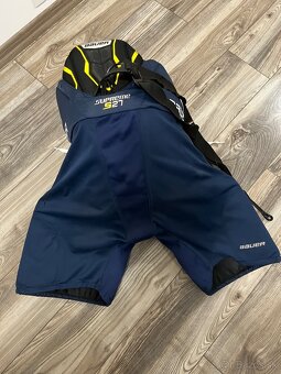 Predám hokejové nohavice zn: BAUER Supreme S27, navy-modrá. - 2