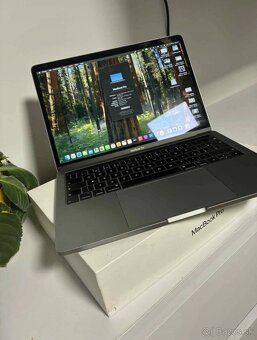 MacBook Pro 13” (2019) i5 / 8GB RAM / 128GB SSD - 2