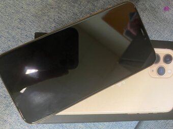 Predám iphone 11pro - 2