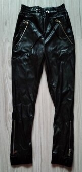 Koženkové legíny, v. M - 2