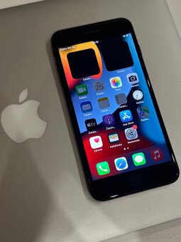 iPhone 7Plus 32GB Jet Black - 2