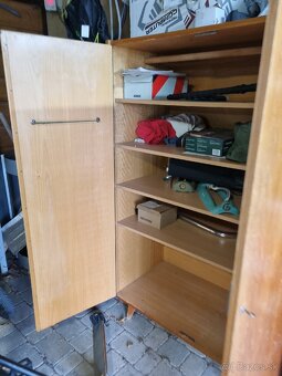 Skriňa z poctivého materialu - 2