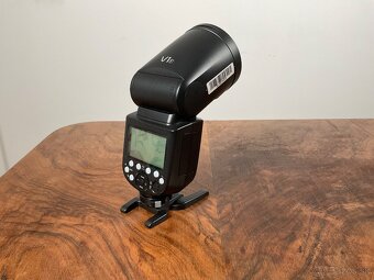 Godox V1F Pro + príslušenstvo Godox AK-R1 - 2