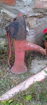 Ručná pumpa na vodu - 2