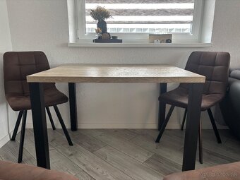 Jedalensky stol +stolicky - 2