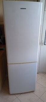 Chladnička s mrazničkou Samsung - 2