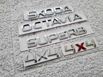 ŠKODA nápisy ČIERNE / CHROMOVE - 2