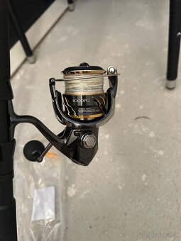 Navijak shimano twin power 4000 - 2