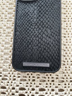 Predám kryt na apple iphone 14 - 2