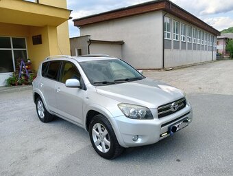 Toyota RAV4 2.2D-4D 4x4 - 2