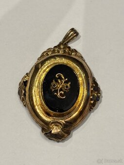 Zlatý prívesok - 2