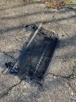 Predam originalnu deliacu siet BMW X3 - 2