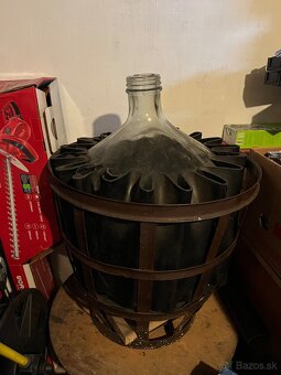 Predám demižón 50l - 2