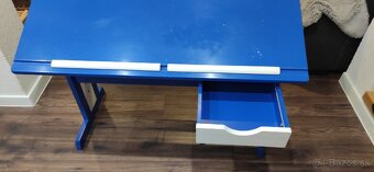 Rastúci písací stôl + stolička grátis - 2