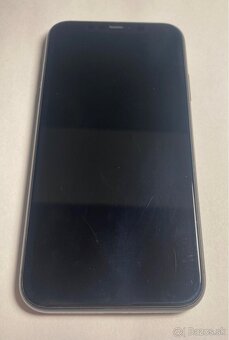 iPhone 11, batéria 88% - 2