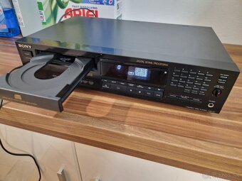 Predam CD player SONY CDP-D7 - 2