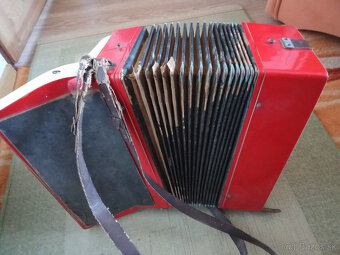 Predám detsky akordeoón - 2