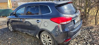 Kia Carens - 2