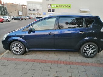 Ťoyota Corola Verso 2.2 DiF - 2