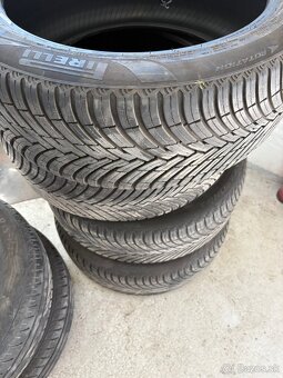 225/45/r18.  Pirelli - 2