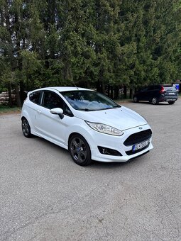 Ford Fiesta - 2