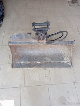 Hydraulická svahovačka - 2