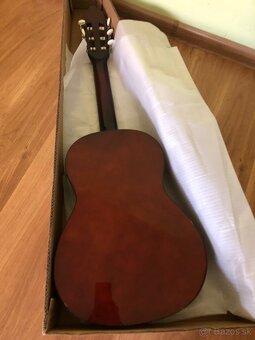 Gitara Valencia pre začiatočníkov - 2