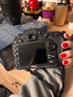Nikon D7100 + 2 objektívy (AF-S DX NIKKOR 18–105 mm a 35mm - 2