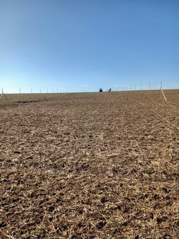 POZEMOk na predaj - 4000m2 - 2