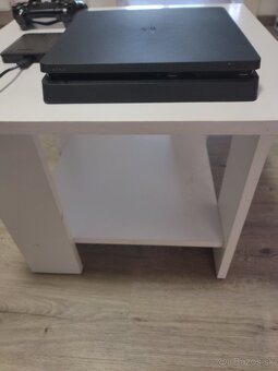 Predám konzolu playstation 4 slim 500 GB+ext.hdd 2TB - 2