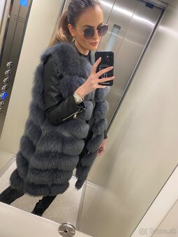 Kožušinová vesta z líšky sivá - 2