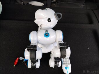 Interaktivni cyber robo Pes - 2