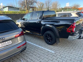 Toyota Hilux 2,8 executive - 2