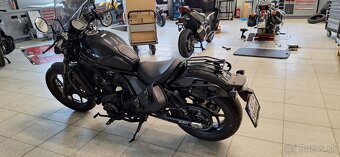 Honda REBEL 1100 manuál 2023 - 2