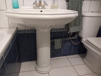 Umývadlo a wc - 2