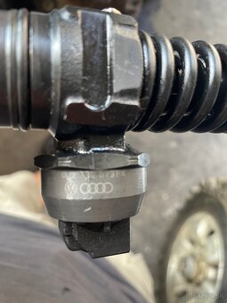 Vstrekovače Bosch motor AXE - 2