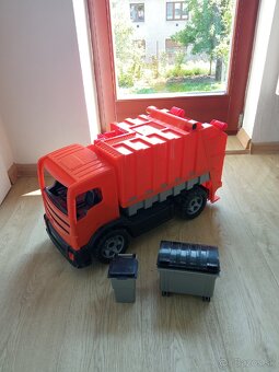 Velke smetiarske auto - 2