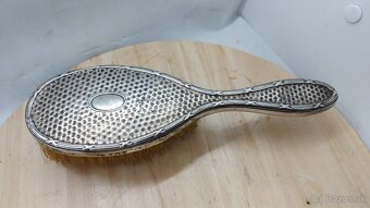 Predám starožitnú striebornú kefu Anglicko 48€ - 2