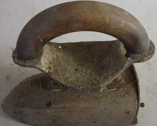 Žehlička na uhlie - 2