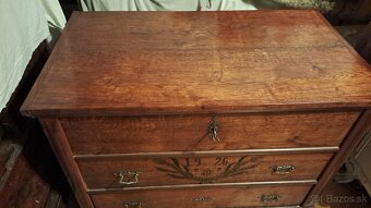 Predam starozitnu komodu - 2