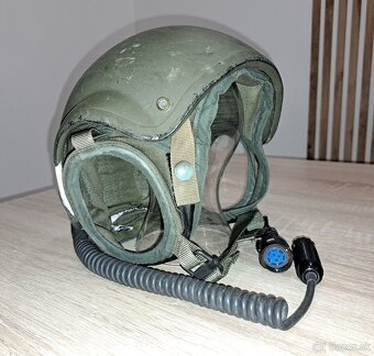 Kevlarova helma tankistu, Taliansko, model CI9/89 - 2