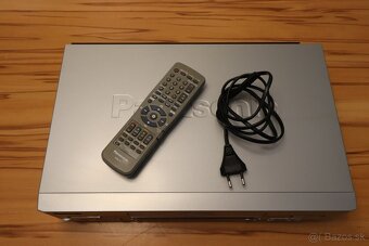 Videorekordér Panasonic hifi SVHS + 27ks kazet - 2